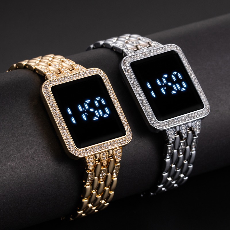 Luxury Diamond Digital Watches - Women Accessories Display recension och pris