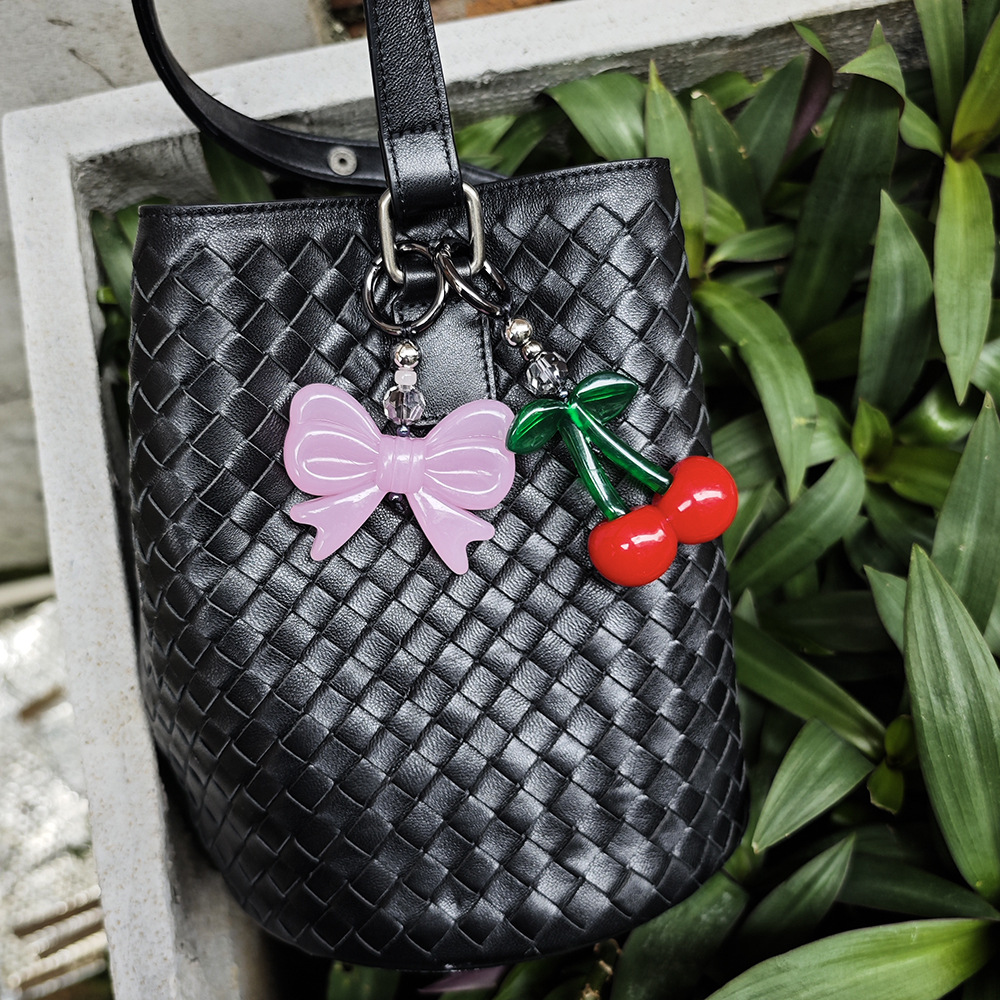 HERLOOK Big Cherry Bag Charm K - Women'S Y2K Accessories recension och pris