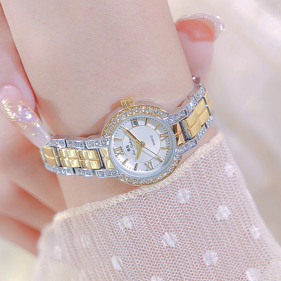 Luxury Brand Roman Dial Women' - Women Accessories Display recension och pris