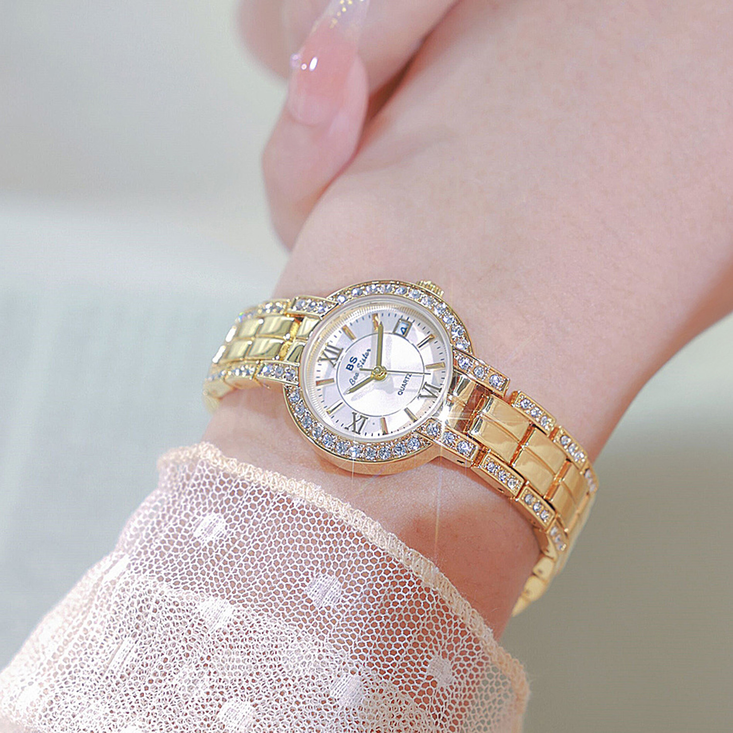 Luxury Brand Roman Dial Women' - Women Accessories Display recension och pris
